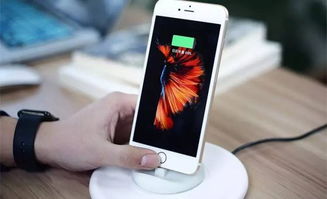 无线CarPlay 打造整洁桌面，告别杂乱线缆